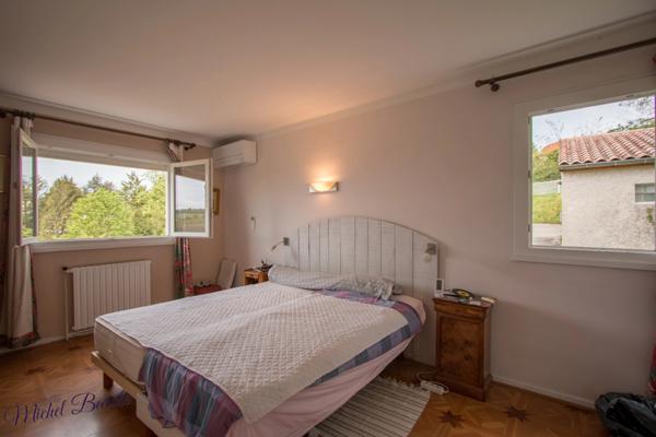 Dpt Rhône (69), à vendre CHAPONNAY maison P6 de 160 m² - Terrain de 1 450,00 m²