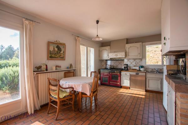 Dpt Rhône (69), à vendre CHAPONNAY maison P6 de 160 m² - Terrain de 1 450,00 m²