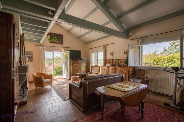 Dpt Rhône (69), à vendre CHAPONNAY maison P6 de 160 m² - Terrain de 1 450,00 m²