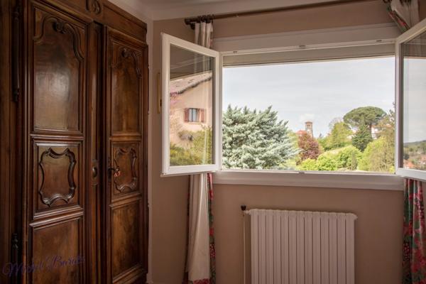 Dpt Rhône (69), à vendre CHAPONNAY maison P6 de 160 m² - Terrain de 1 450,00 m²