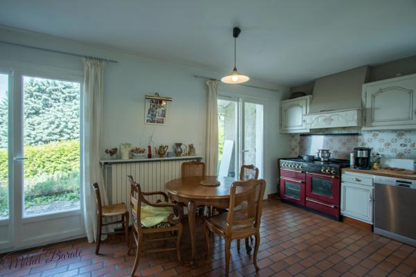 Dpt Rhône (69), à vendre CHAPONNAY maison P6 de 160 m² - Terrain de 1 450,00 m²