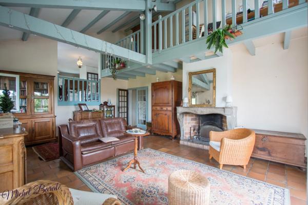 Dpt Rhône (69), à vendre CHAPONNAY maison P6 de 160 m² - Terrain de 1 450,00 m²