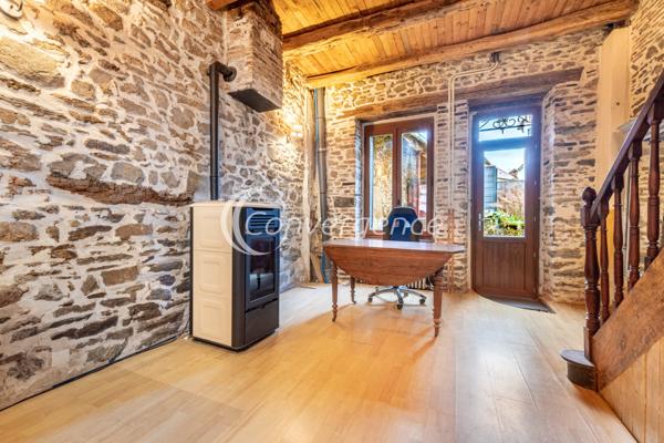 Maison
                                                                                                                                                                                                                                                                                                                        5 pièce(s)                                                                                                                                                                                                          3 chambre(s)                                                                                                                                                                                                          110  m²