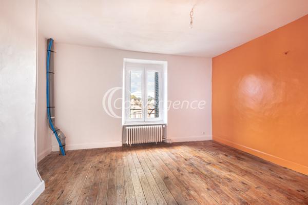 Maison
                                                                                                                                                                                                                                                                                                                        5 pièce(s)                                                                                                                                                                                                          3 chambre(s)                                                                                                                                                                                                          110  m²