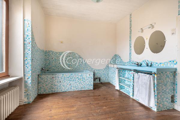 Maison
                                                                                                                                                                                                                                                                                                                        5 pièce(s)                                                                                                                                                                                                          3 chambre(s)                                                                                                                                                                                                          110  m²