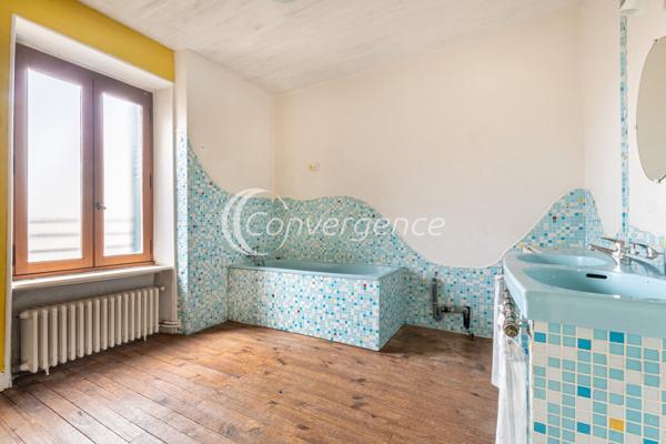 Maison
                                                                                                                                                                                                                                                                                                                        5 pièce(s)                                                                                                                                                                                                          3 chambre(s)                                                                                                                                                                                                          110  m²