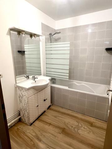 Appartement
                                                                                                                                                                                                                                                                                                                        4 pièce(s)                                                                                                                                                                                                          3 chambre(s)                                                                                                                                                                                                          66  m²