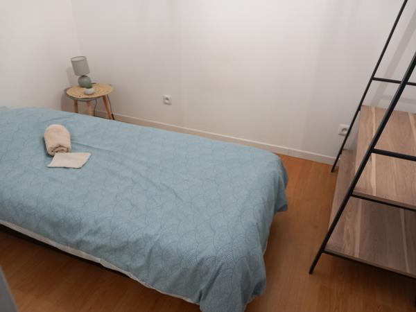 Maison
                                                                                                                                                                                                                                                                                                                        4 pièce(s)                                                                                                                                                                                                          3 chambre(s)                                                                                                                                                                                                          75  m²