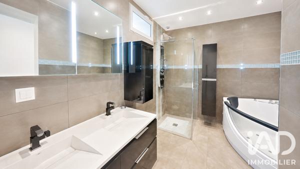 Maison à vendre 7 pièces 165 m² Villeneuve-le-Roi