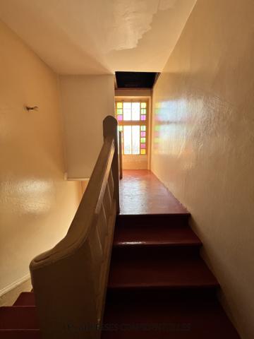 VAULX-EN-VELIN limite VILLEURBANNE - Maison Familiale à rénover - 161 m² - 7 pièces - terrain 544 m²