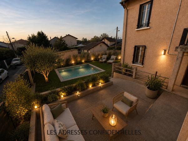 VAULX-EN-VELIN limite VILLEURBANNE - Maison Familiale à rénover - 161 m² - 7 pièces - terrain 544 m²