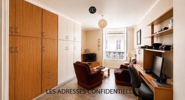 LYON 1 - Hôtel de Ville / Opéra - 2 pièces traversant au 5ème étage avec ascenseur
