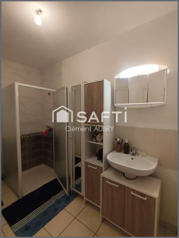 Beau pavillon avec terrain !