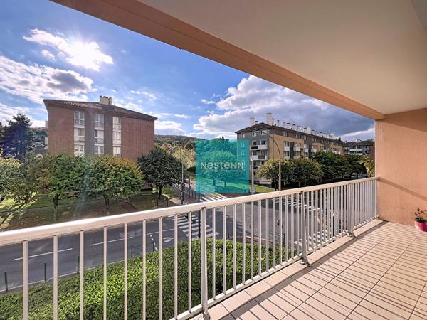 FRANCONVILLE centre , Appartement 3 pièces avec balcon et place de parking en sous-sol