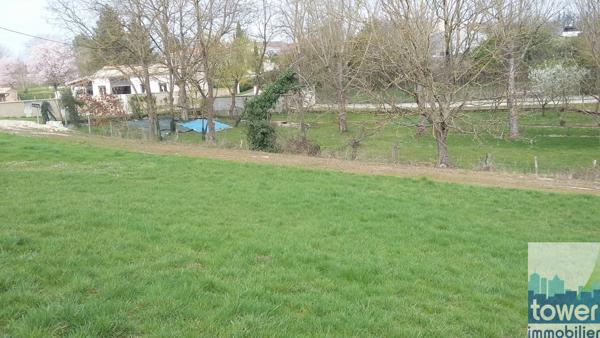 Terrain à bâtir 867 m2 sur Garat à 7 mn de Soyaux