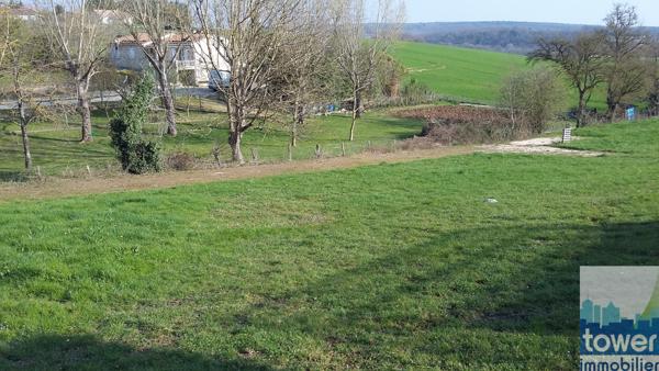 Terrain à bâtir 867 m2 sur Garat à 7 mn de Soyaux