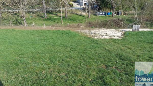 Terrain à bâtir 867 m2 sur Garat à 7 mn de Soyaux