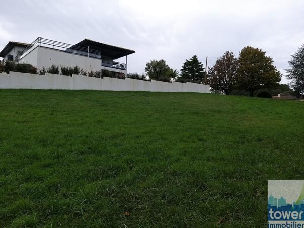 Terrain à bâtir 867 m2 sur Garat à 7 mn de Soyaux