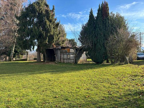 Maison et ses dépendances sur parcelle de 6000 m²