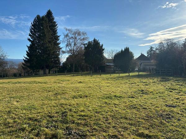 Maison et ses dépendances sur parcelle de 6000 m²