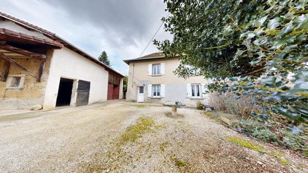 Maison et ses dépendances sur parcelle de 6000 m²