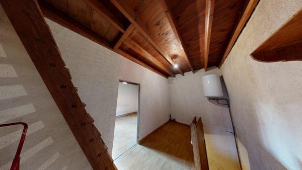 Maison et ses dépendances sur parcelle de 6000 m²