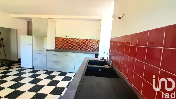 Maison à vendre 5 pièces 143 m² Saint-Aubin-sur-Yonne