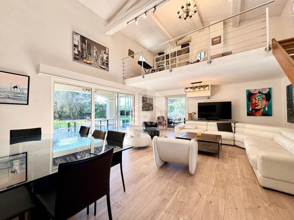 Mouans Sartoux Maison meublée 7 pièces.