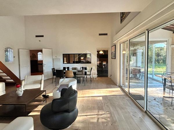 Mouans Sartoux Maison meublée 7 pièces.