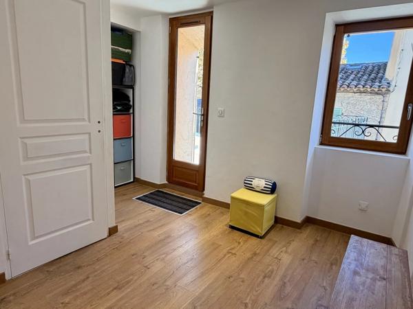 Maison de village rénovée de 142 m² avec terrasses et accès indépendant