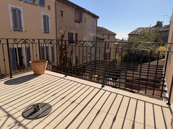Maison de village rénovée de 142 m² avec terrasses et accès indépendant