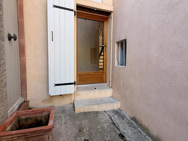 Maison de village rénovée de 142 m² avec terrasses et accès indépendant