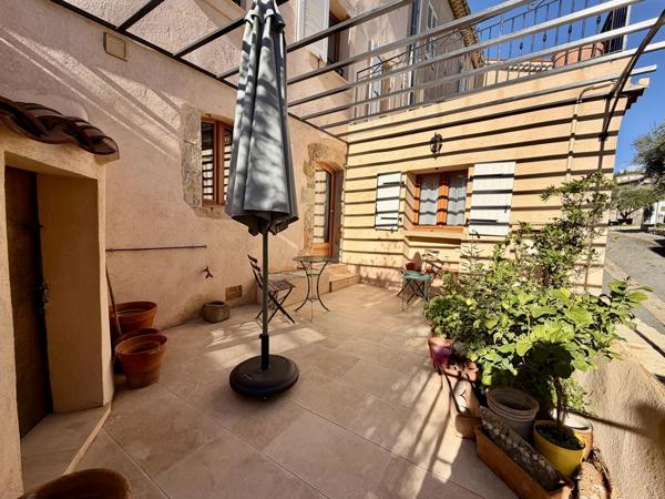Maison de village rénovée de 142 m² avec terrasses et accès indépendant
