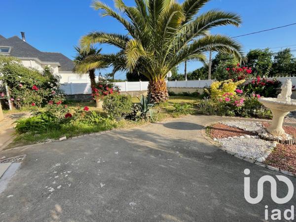 Maison traditionnelle 6 pièces de 132 m² à Landévant (56690)