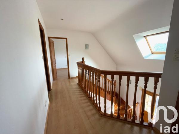 Maison traditionnelle 6 pièces de 132 m² à Landévant (56690)