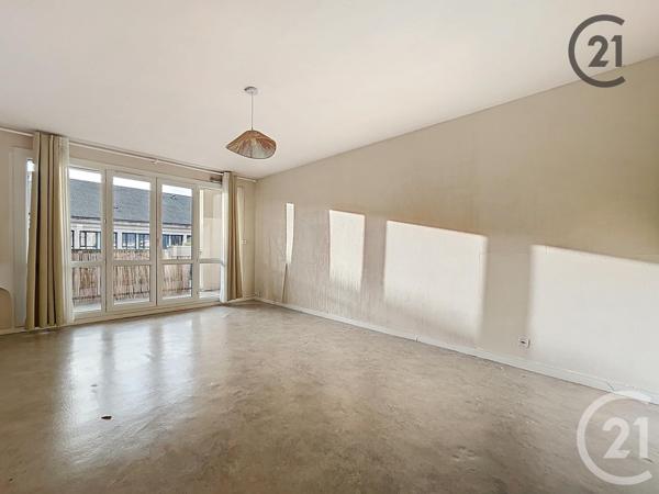 Appartement F3 à vendre  3 pièces - 66 m2 TROYES - 10