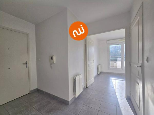 TASSIN-LE-BOURG – Appartement T3 dernier étage avec terrasse
