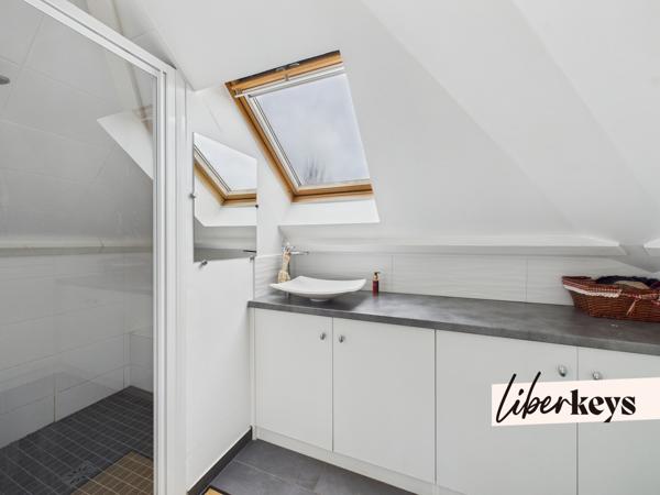 Magnifique maison rénovée au coeur de la Varenne + studio indépendant et salle de sport 