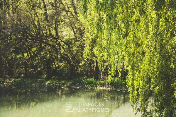 La Maison en bois, son étang et son exceptionnel environnement