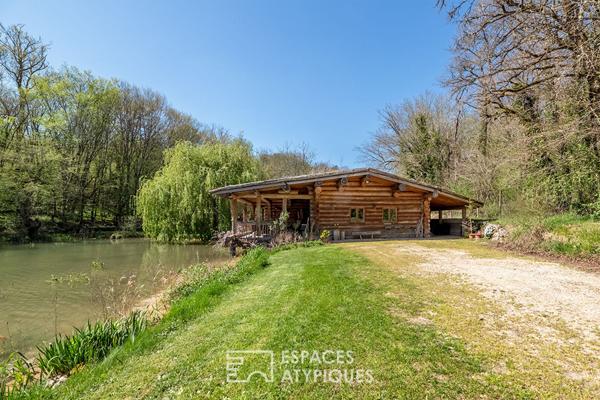 La Maison en bois, son étang et son exceptionnel environnement