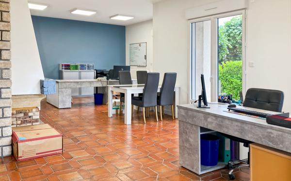 Maison à vendre    6 pièces •  Montluçon