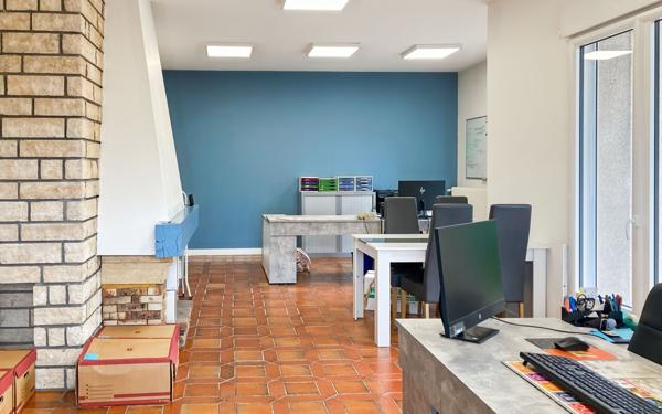 Maison à vendre    6 pièces •  Montluçon