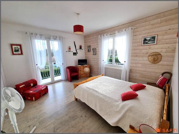 Maison familiale spacieuse avec jardin