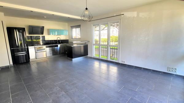 Investissement locatif clé en main – 2 pièces avec jardin, parking et cave à Yerres