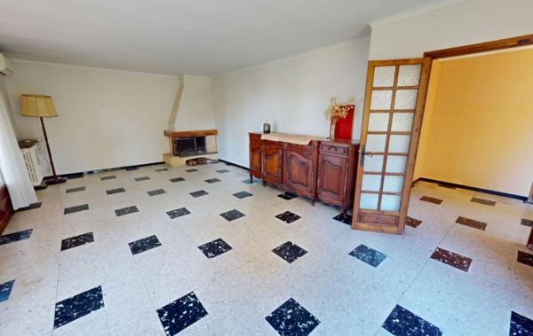 Vente Maison lot de deux appartements à rénover Sete   