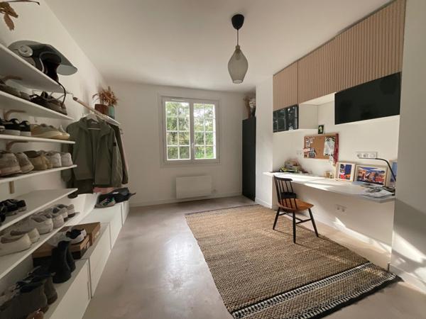 Maison spacieuse de 200 m² avec 7 chambres et terrain de 2500 m2