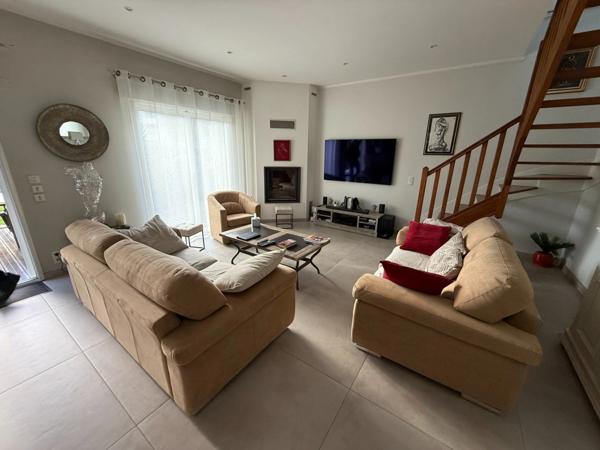 Maison familiale lumineuse – 129 m² au sol – Quartier Beauséjour à Morsang-sur-Orge – 379 000 €