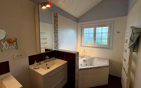 Maison à vendre    5 pièces •  Soustons