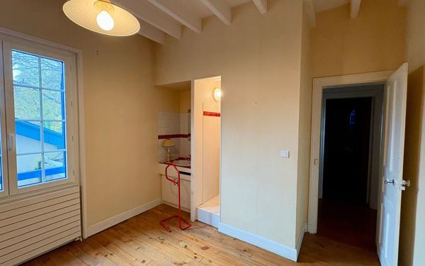 Maison à vendre    5 pièces •  Soustons