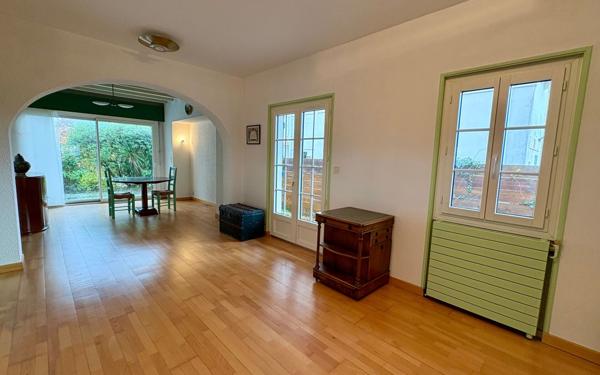 Maison à vendre    5 pièces •  Soustons